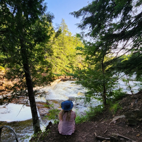 Meet your Posher, Kristi - Picture 2 of 2